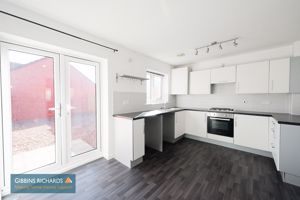 Kitchen/Diner- click for photo gallery